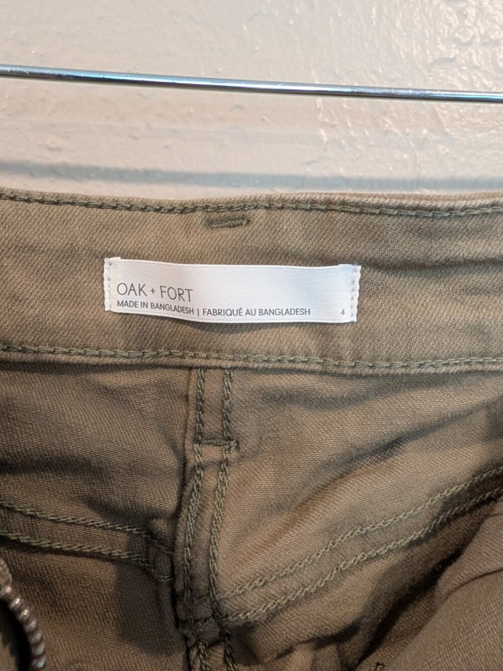 OAK + FORT Olive Green Pants with Raw Edge Side Seams - Size 4 - Picture 6 of 6